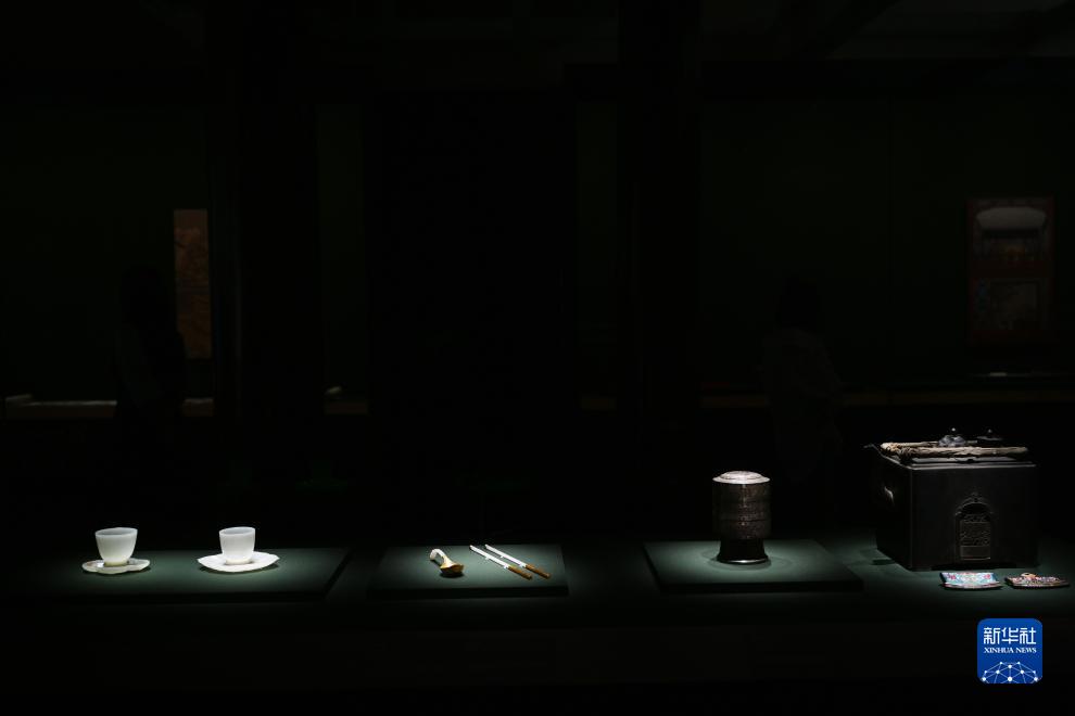 清代宫中少年生活文物展在恭王府举行