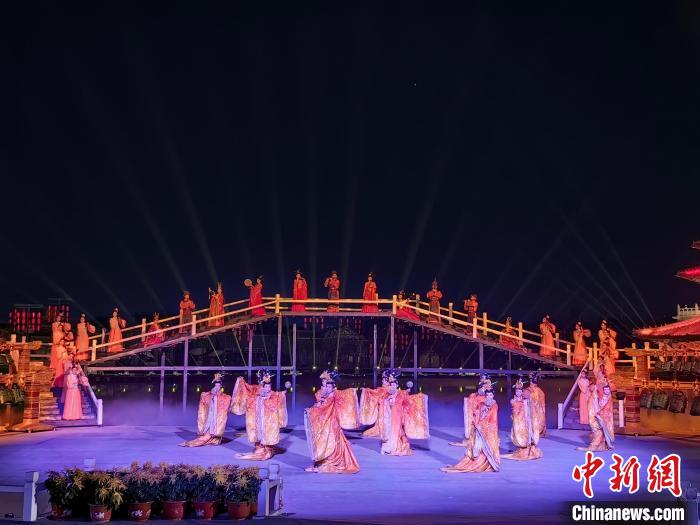 中国开封第41届菊花文化节开幕