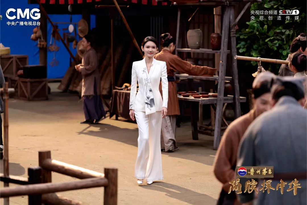 首次披露！《简牍探中华》专家揭秘里耶古城遗址考古新发现