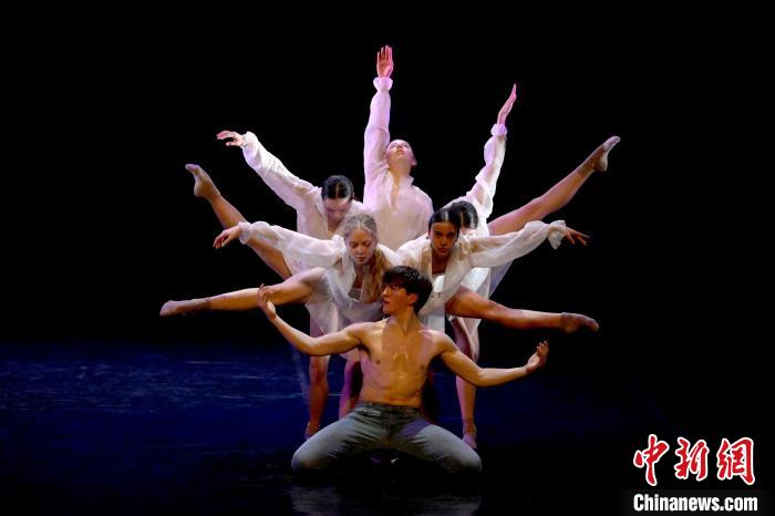德国国家青年芭蕾舞团登天桥剧场 展现不同风格流派艺术魅力