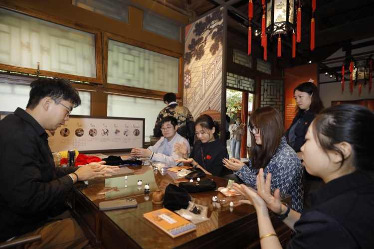 无青春不非遗“非遗+旅游”青年交流体验活动在京举办