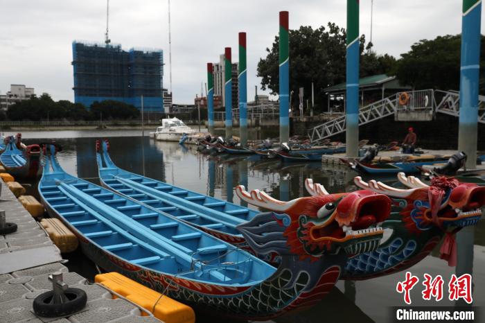 台湾写真：83岁匠师和即将消逝的木造龙舟技艺