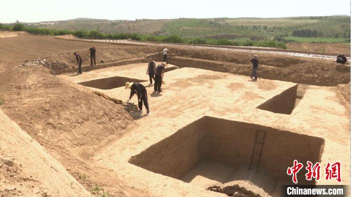 内蒙古赤峰市元宝山区发现两座辽代墓葬