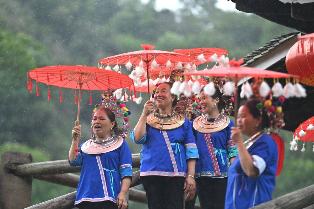 文化中国行丨平岩村：侗寨笙歌奏唱富村强音