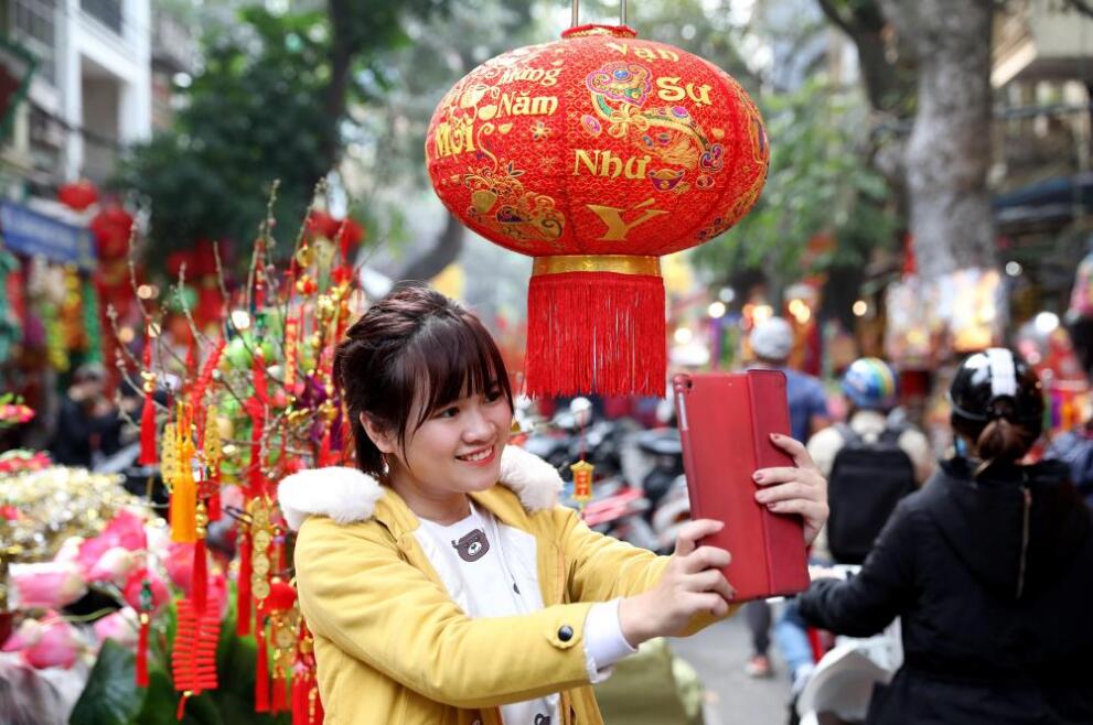 【网络中国节】学者谈春节申遗成功：标志中国年走向世界