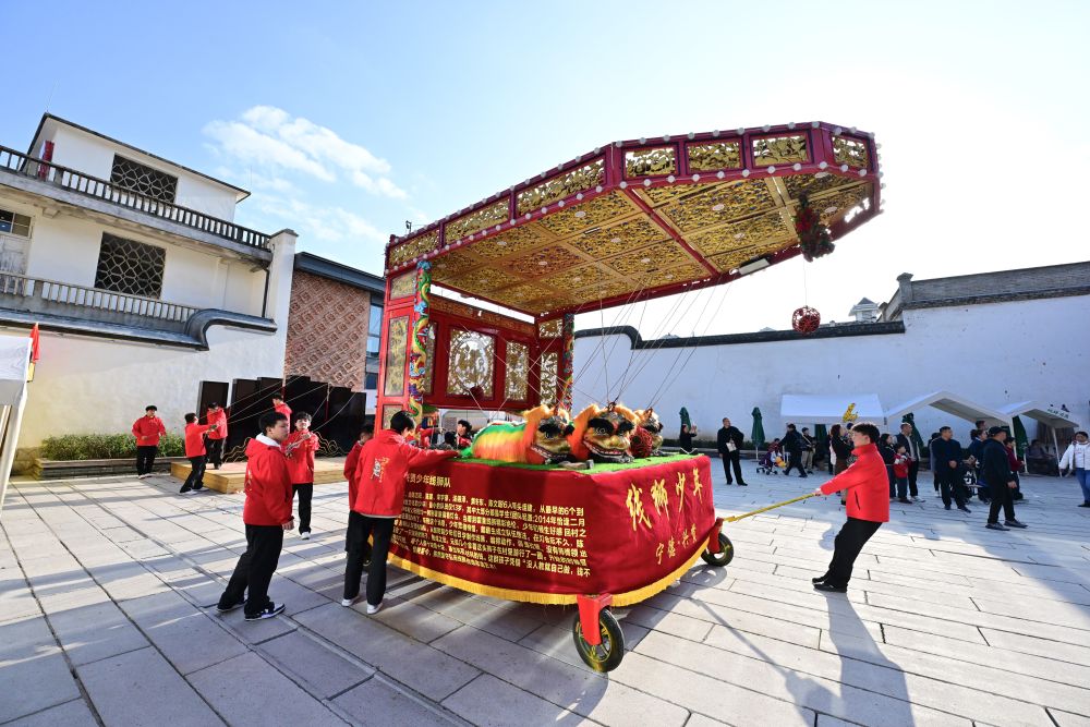 文化中国行·镜头里的非遗年｜线狮少年舞新春