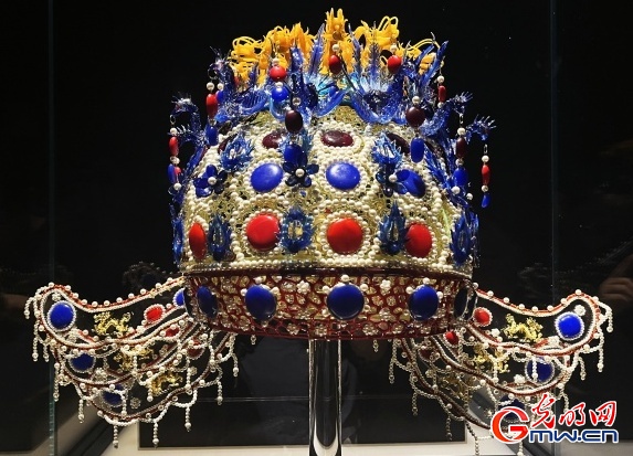 淄博琉璃艺术展“琉光璃彩”