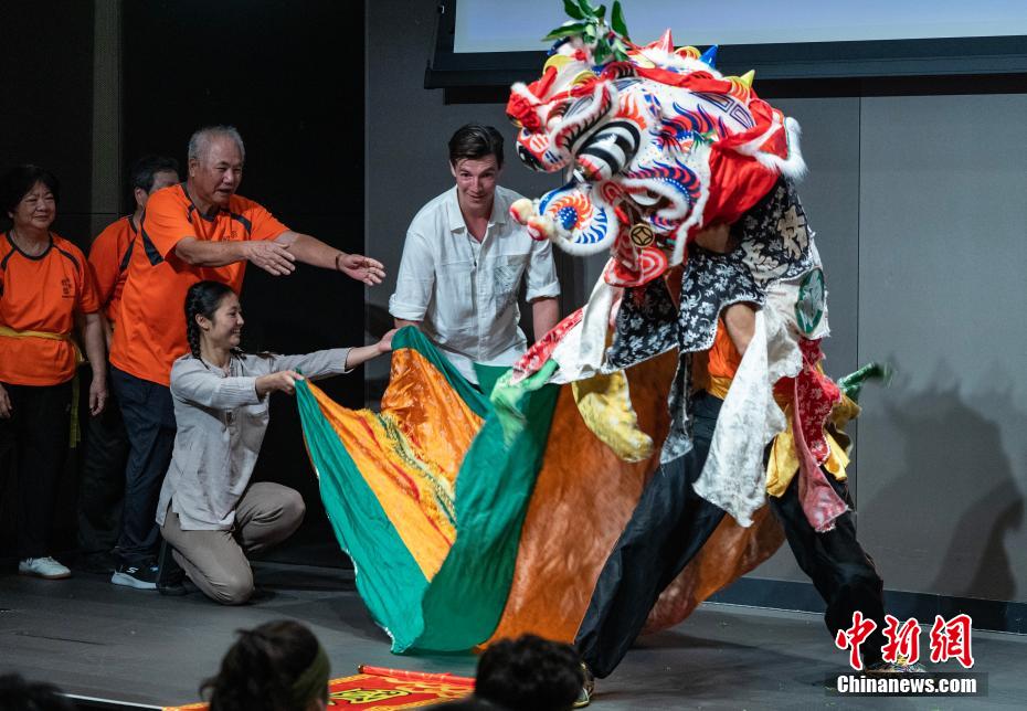 香港“非遗月”处处有“非遗”