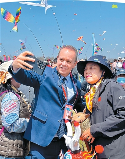 一根风筝线 牵起四海谊（我与非遗）