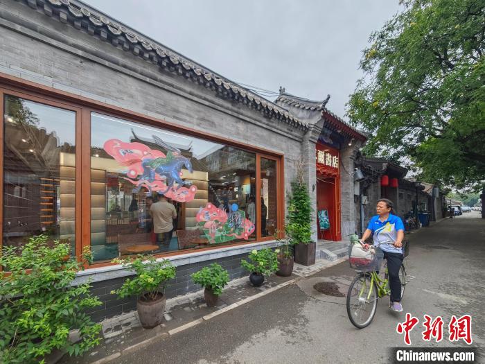 以书籍传递温度 京城“小而美”书店让文化浸润社区