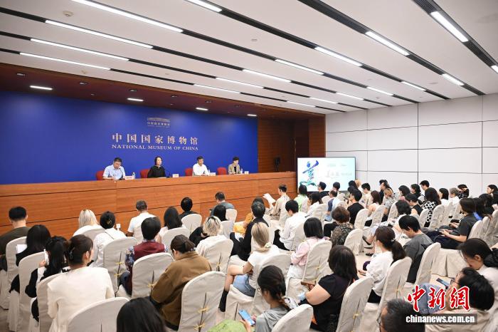 从鹰形陶鼎到孝端皇后凤冠 32件国博明星文物构筑“美之道”