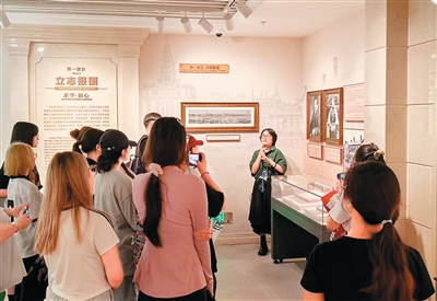 “一个小小图形背后，可能是一个千年故事”——2025年“港澳大学生文化实践活动”圆满收官