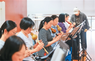 多彩文化点亮城市夜生活（文化中国行·深观察）