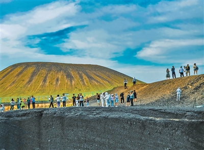 暑期旅游，解锁更多玩法（大数据观察·暑期消费）