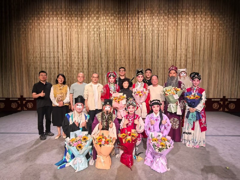 北昆《西园记》在天桥艺术中心上演 昆曲大师汪世瑜、沈世华亲临现场观看指导 北昆《西园记》在天桥艺术中心上演 昆曲大师汪世瑜、沈世华亲临现场观看指导