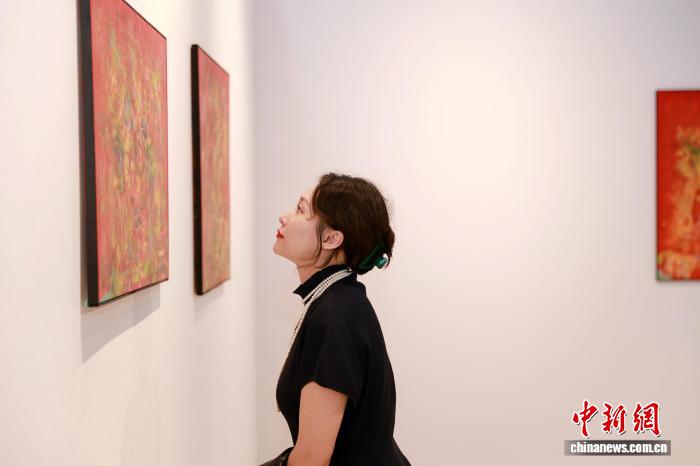 匈牙利艺术家在重庆办展 彰显艺术交流魅力