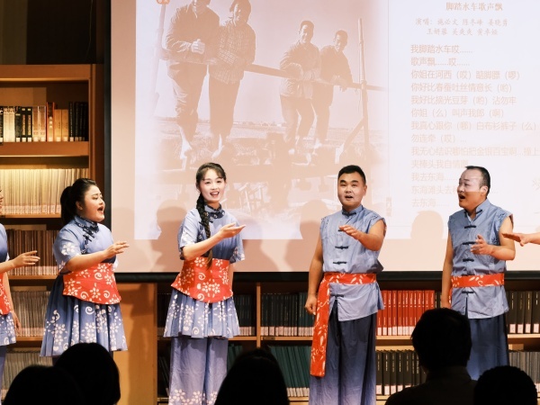 南通海门山歌唱进国家大剧院