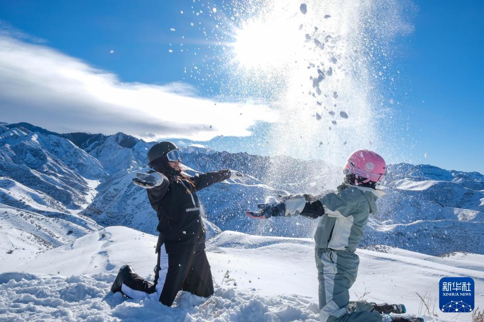 时光相册丨新雪季开启！影像见证中国滑雪“华丽转身”
