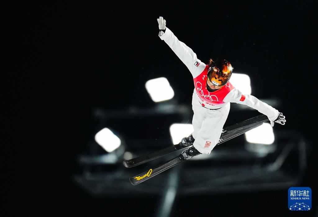 时光相册丨新雪季开启！影像见证中国滑雪“华丽转身”