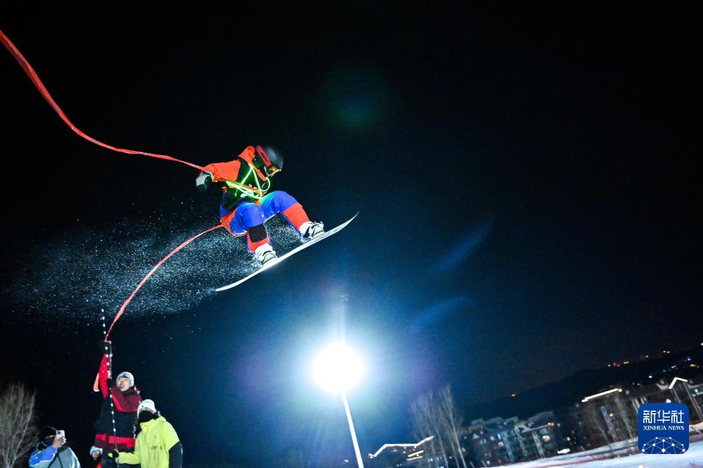 时光相册丨新雪季开启！影像见证中国滑雪“华丽转身”