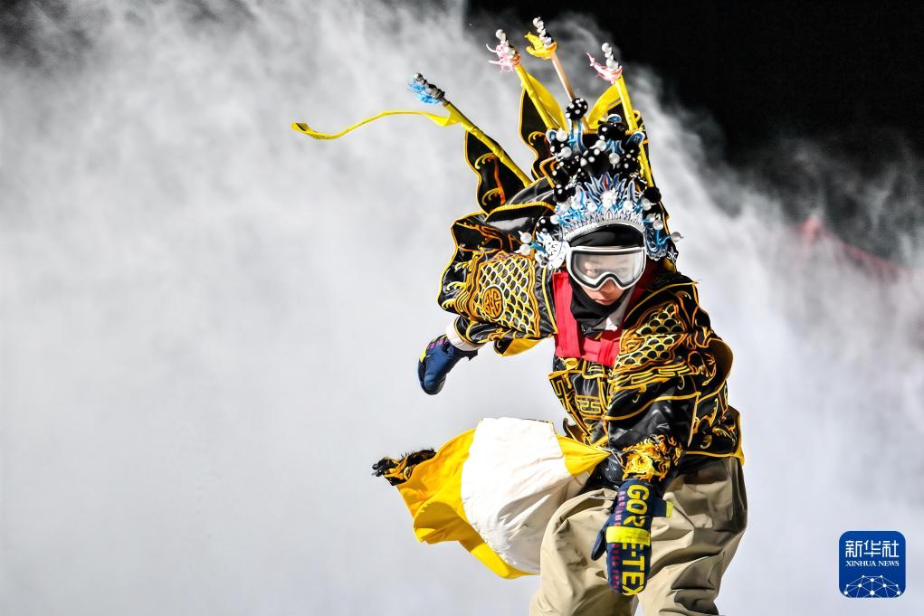 时光相册丨新雪季开启！影像见证中国滑雪“华丽转身”