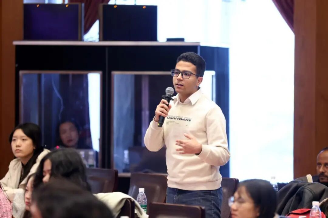 “跨越文化的桥梁”总结会暨文化遗产主题授课活动在清华大学举办