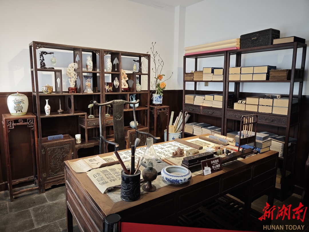 楹联中国行 丨半世繁华半世僧：李叔同的艺境与禅心