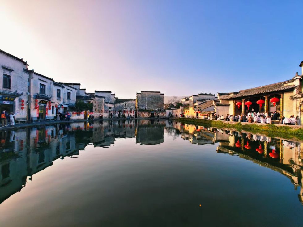 烟火与传承共生 传统与智慧交融——外国网红博主解锁黄山多元体验