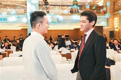 编织文明交流互鉴的金丝带