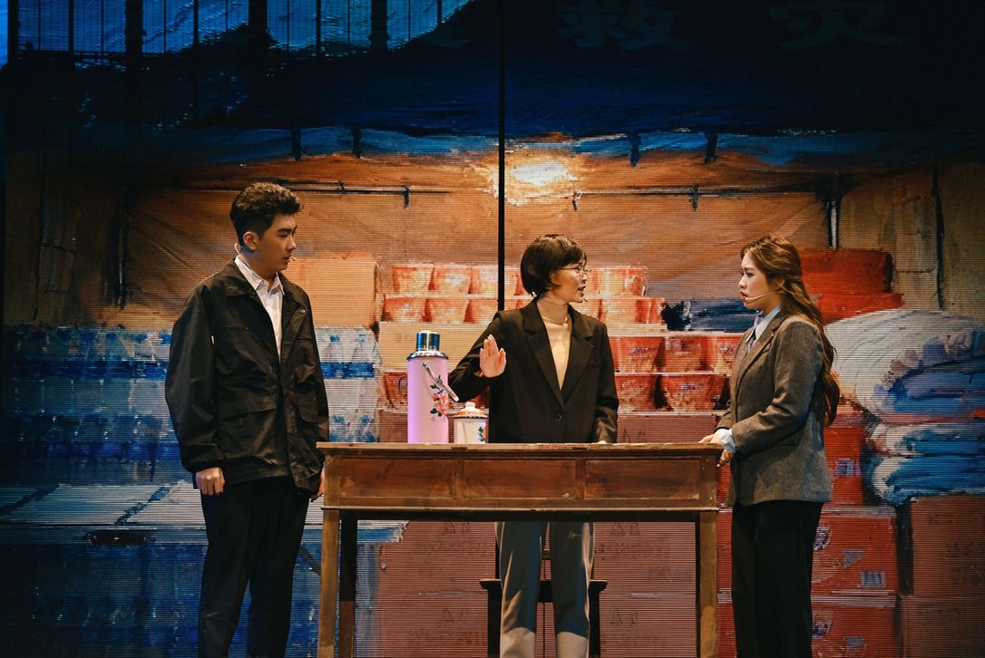 西南民族大学廉洁文化“大思政课”情景剧《红叶映初心》上演 西南民族大学廉洁文化“大思政课”情景剧《红叶映初心》上演