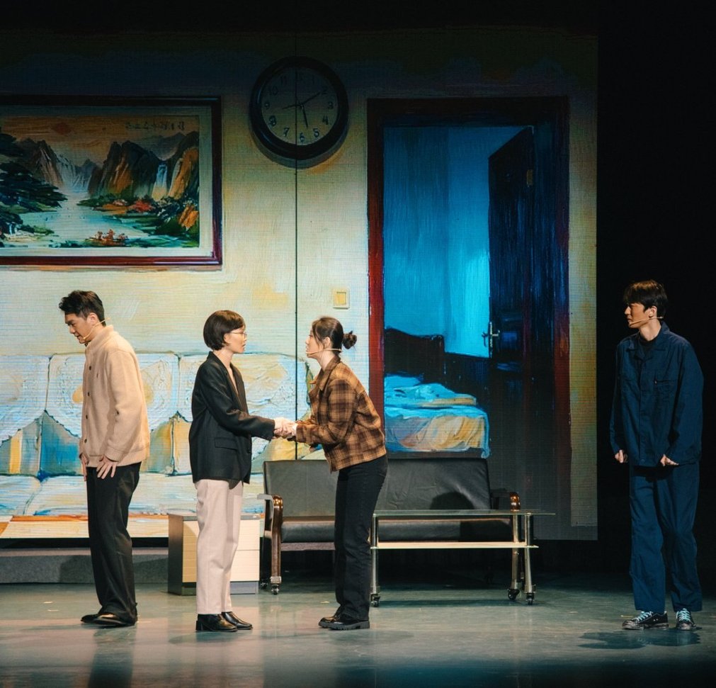 西南民族大学廉洁文化“大思政课”情景剧《红叶映初心》上演 西南民族大学廉洁文化“大思政课”情景剧《红叶映初心》上演