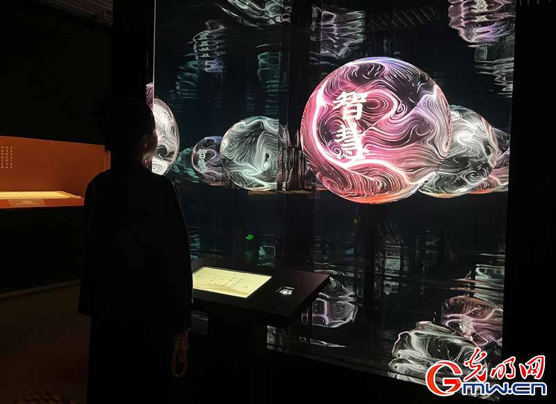 “既往未来——小西天文物撷珍与悬塑艺术特展”开展 数字技术让小西天“活”起来