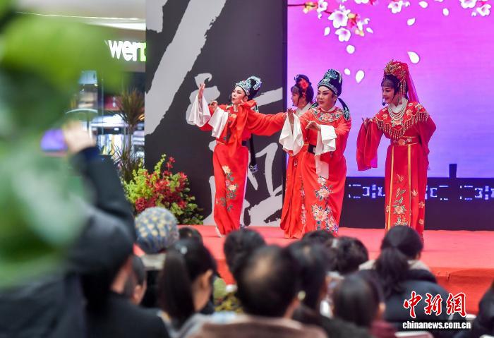 乌鲁木齐“群众村晚”正式启动 乌鲁木齐“群众村晚”正式启动