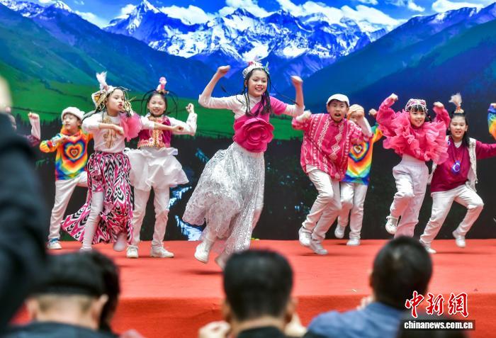 乌鲁木齐“群众村晚”正式启动