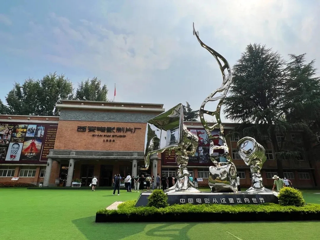 超8100亿元！中国电影行业正从单一票房经济向多元化消费生态转型