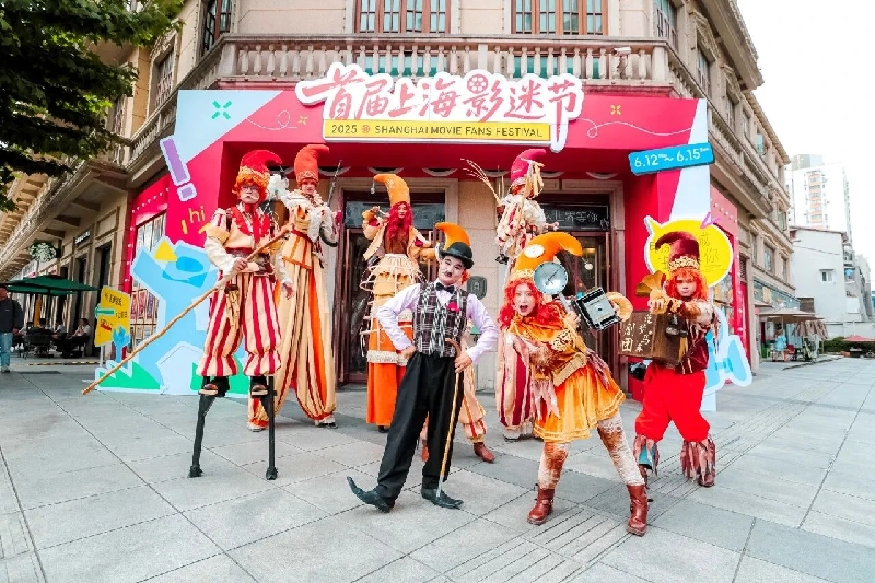 超8100亿元！中国电影行业正从单一票房经济向多元化消费生态转型