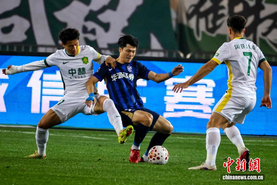 中超联赛：武汉三镇队主场负于北京国安队