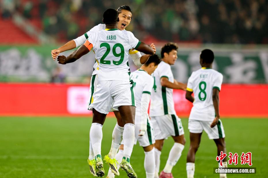 中超联赛:武汉三镇队主场负于北京国安队 中超联赛:武汉三镇队主场负于北京国安队