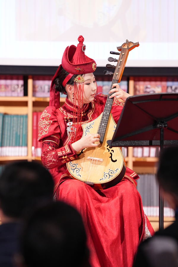 歌声嘹亮颂边疆——新疆军垦文化与兵团音乐讲唱会在国家大剧院圆满落幕