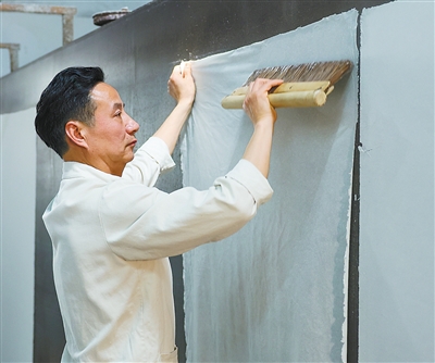 一张宣纸的诞生:108道工序