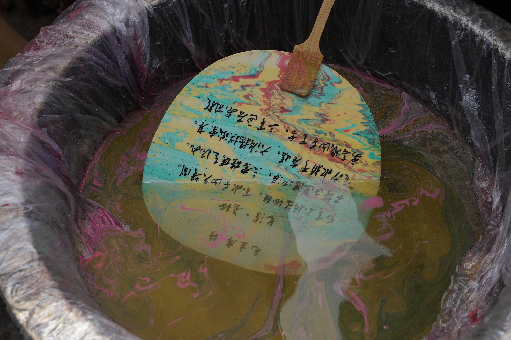 江西南昌：长征精神在指尖与诵读中传承