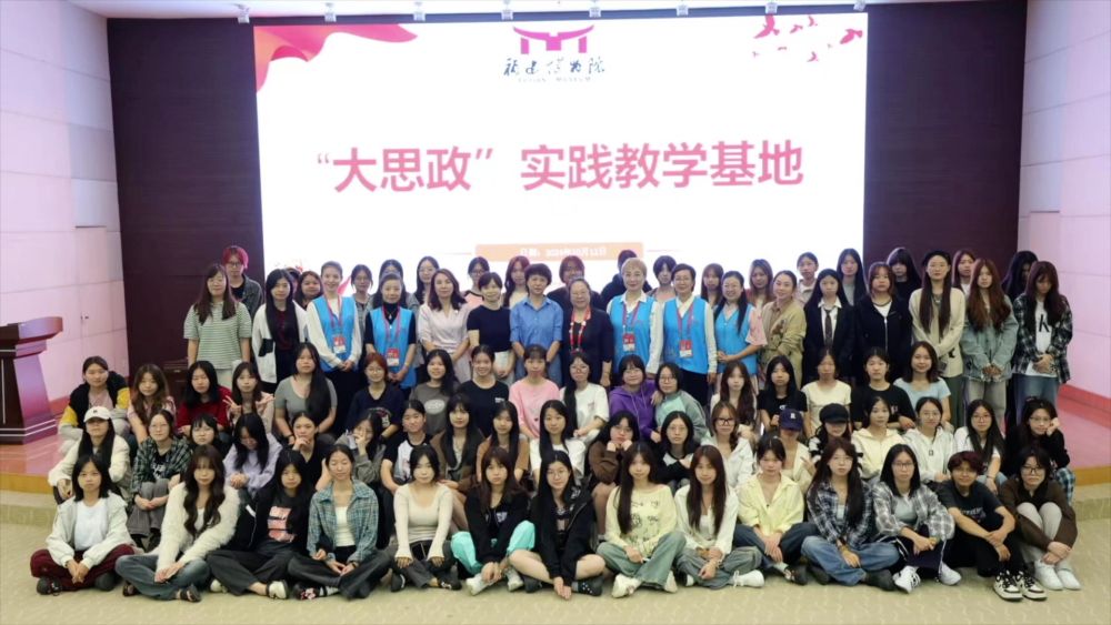 新华视点｜福建博物院志愿者：我与“文物”的双向奔赴