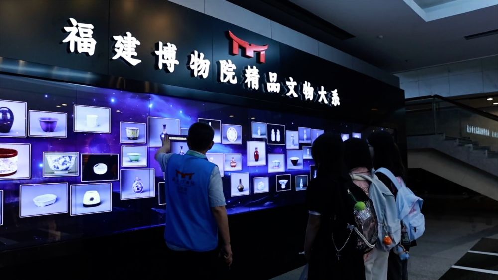 新华视点｜福建博物院志愿者：我与“文物”的双向奔赴