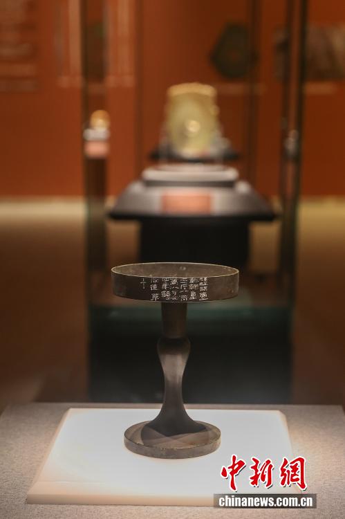 110件/套汉代中山国诸侯王墓出土文物在江西南昌展出