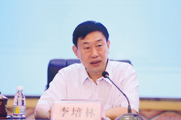 一等奖：《乡村振兴与中国式现代化：内生动力和路径选择》（论文）