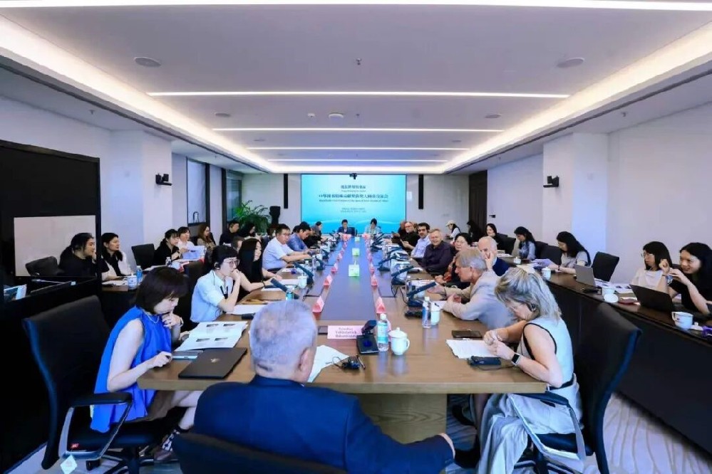 书页连接世界！中外作家出版人共话中国图书海外传播