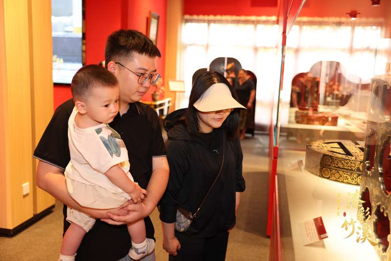 燕京八绝金漆镶嵌竹溪馆落成开展 燕京八绝金漆镶嵌竹溪馆落成开展