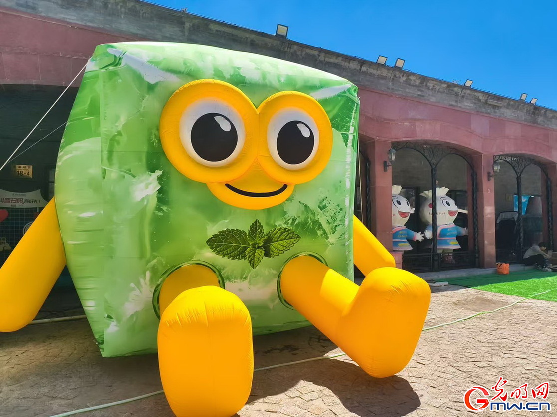 中轴线上吹起薄荷风 北京前门开启限定消暑嘉年华 中轴线上吹起薄荷风 北京前门开启限定消暑嘉年华