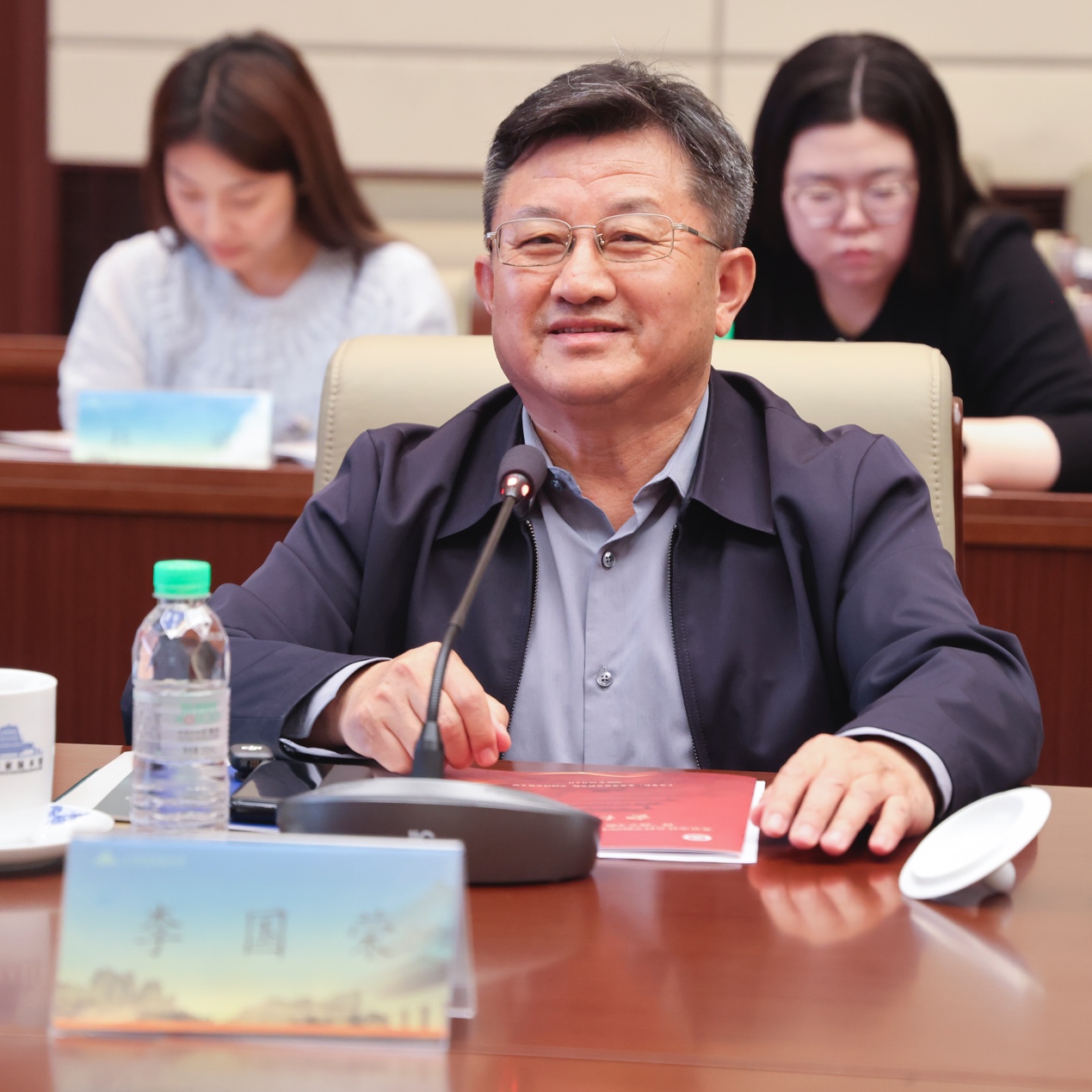 中国国家版本馆举办北京市社会科学院满学图书捐赠仪式暨“满学文献与古籍版本”学术座谈会