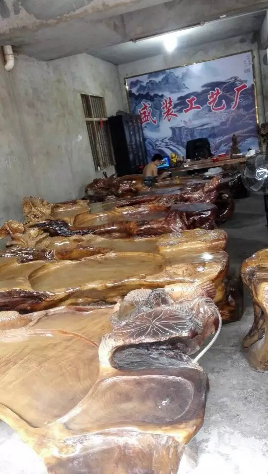《走进》广西桂林盛装工艺品有限公司 根雕茶海茶桌工艺品加工和销售
